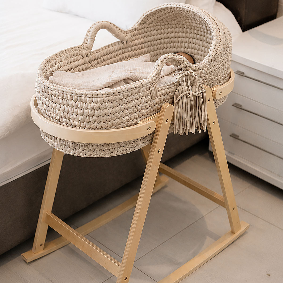 Snuggletime Deluxe Crochet Moses Basket - Beige