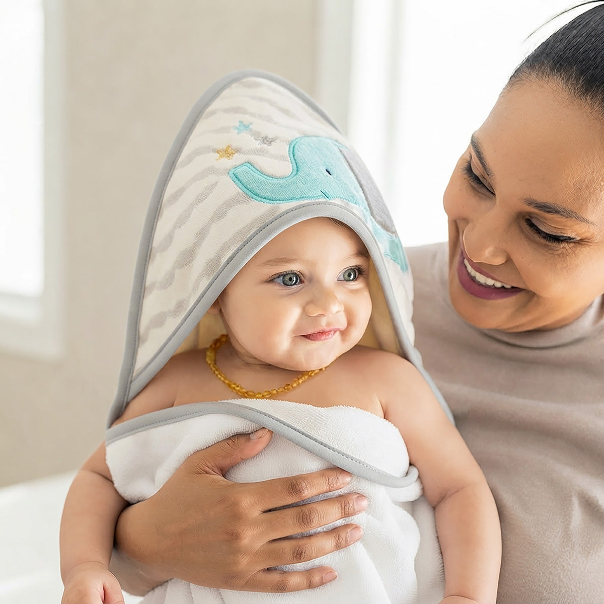 Snuggletime Hooded Towel with 3pk Facecloth Gift Set