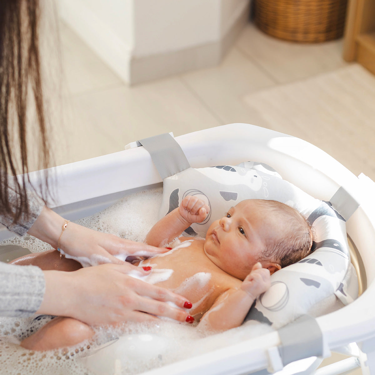 Snuggletime Foldable Newborn Bath Tub Set