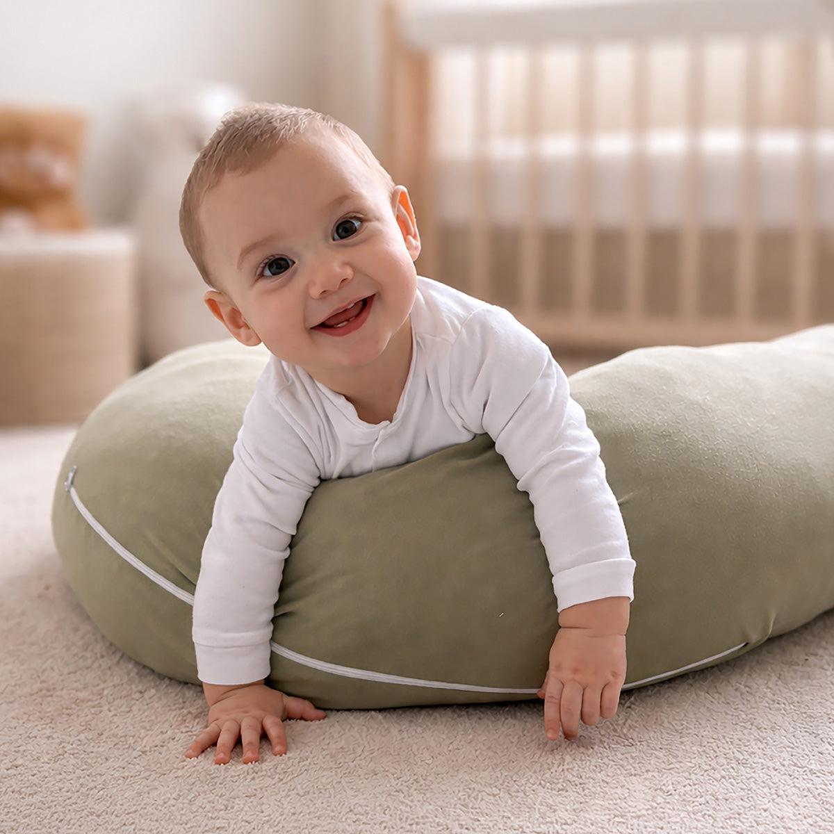 Snuggletime Curved Preggy Roll with bow-tie